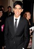 Дев Пател (Dev Patel)