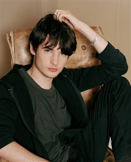 Том Стерридж (Tom Sturridge)